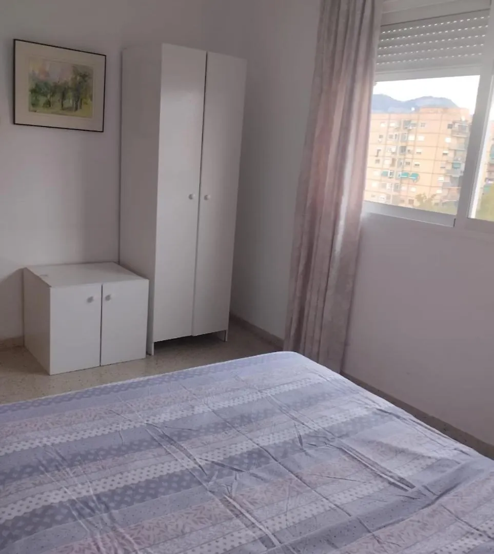 Spacious Room With Private Key And Wifi Granada Homestay